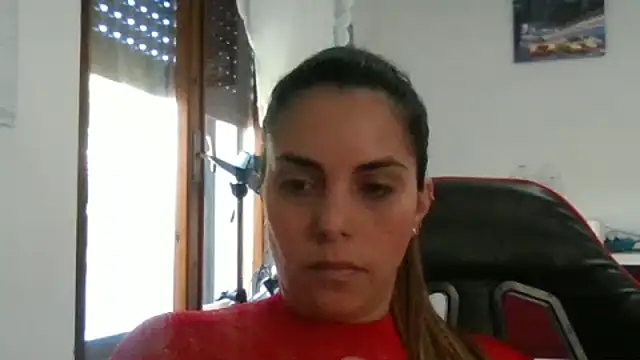 Snapshot of CampanulaHot chatting on May 26, 10:02 am CampanulaHot online show from May 26, 10:02 am