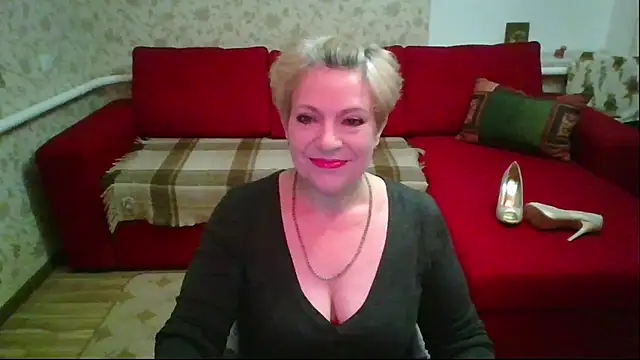 Snapshot of SamantaxFocs chatting on May 21, 2:31 am SamantaxFocs online show from May 21, 2:31 am