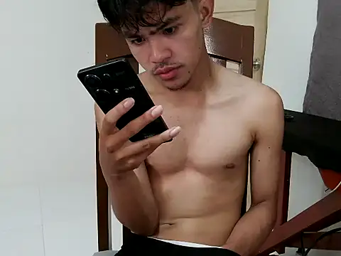 Snapshot of urBunnyboi chatting on July 12, 6:20 pm urBunnyboi online show from July 12, 6:20 pm