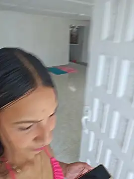Snapshot of Andra_Barcelo chatting on May 23, 12:59 pm Andra Barcelo online show from May 23, 12:59 pm