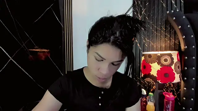Nayara K online show from July 1, 7:47 pm