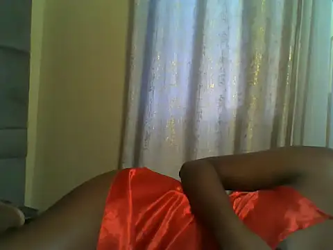 Snapshot of Cuteebony16 chatting on June 2, 4:01 am Cuteebony16 online show from June 2, 4:01 am