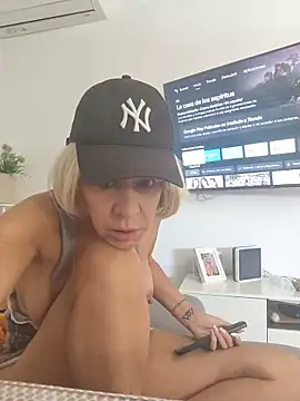 MartinaX X online show from May 18, 8:52 am