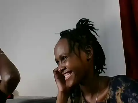 Snapshot of Sleek_petite chatting on June 8, 3:29 am Sleek petite online show from June 8, 3:29 am