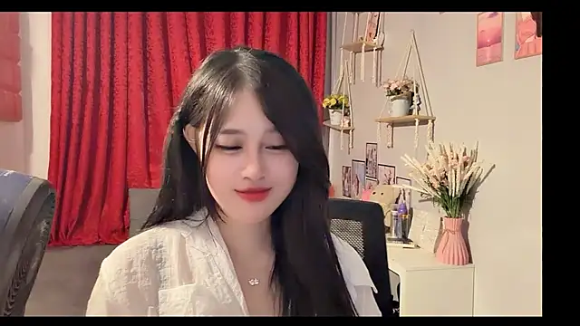 Bee-Cherry online show from June 30, 6:41 pm