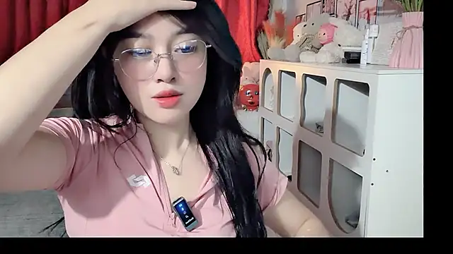 Bee-Cherry online show from May 26, 5:38 am