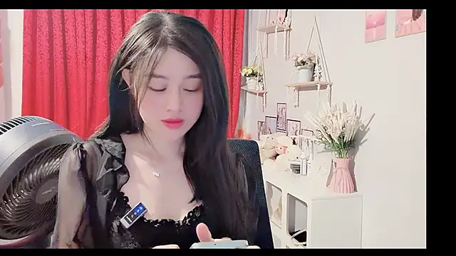 Bee-Cherry online show from June 7, 8:03 pm