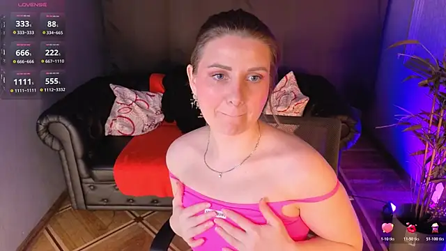 Kassandra Williams online show from June 11, 3:42 pm