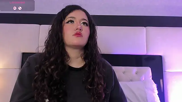 SummerLuna online show from June 2, 4:12 am