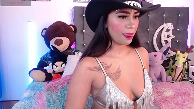 lunabritton online show from June 15, 2:45 am