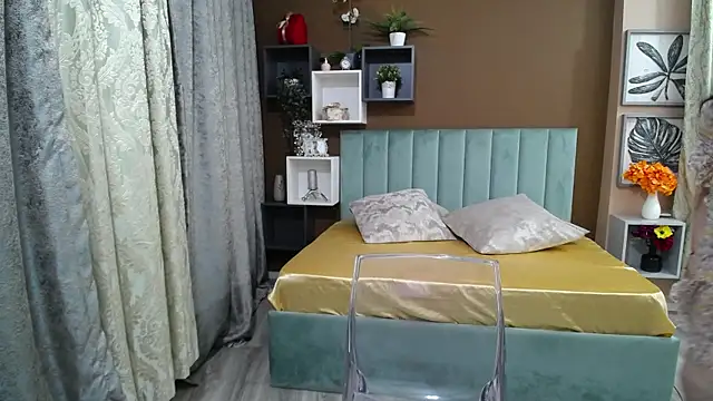 ValerieSmithsx online show from May 31, 5:57 am