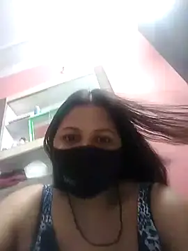 Snapshot of Miss_kirtii chatting on July 10, 5:13 pm Miss kirtii online show from July 10, 5:13 pm