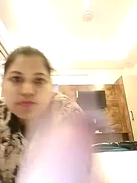 Miss kirtii online show from May 18, 7:46 am