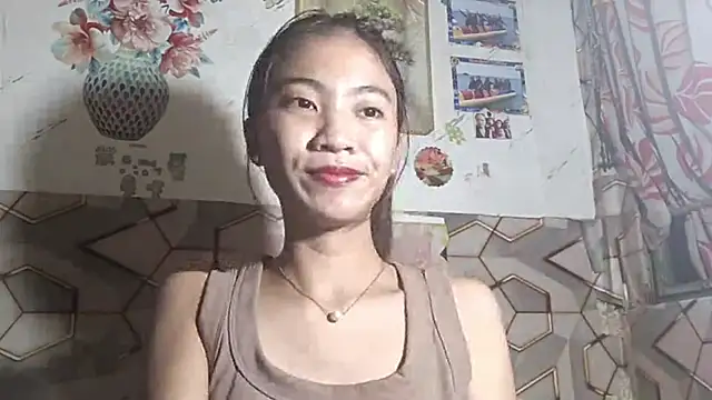 Snapshot of DeeannGunby chatting on June 20, 4:34 pm DeeannGunby online show from June 20, 4:34 pm