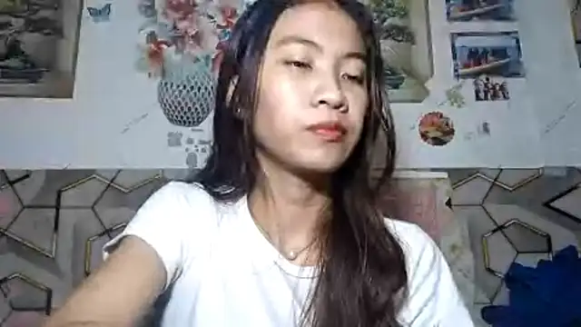 Snapshot of DeeannGunby chatting on July 11, 4:07 pm DeeannGunby online show from July 11, 4:07 pm