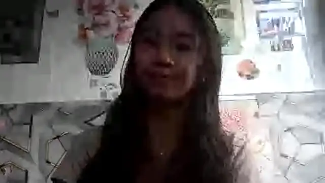 Snapshot of DeeannGunby chatting on July 9, 2:12 am DeeannGunby online show from July 9, 2:12 am
