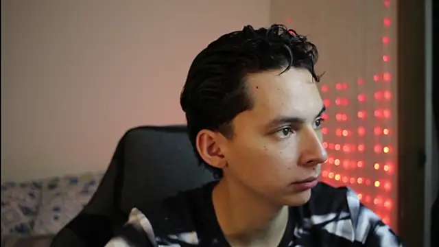 archi love online show from April 12, 4:05 am