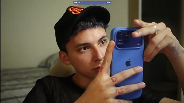 archi love online show from March 3, 8:10 am