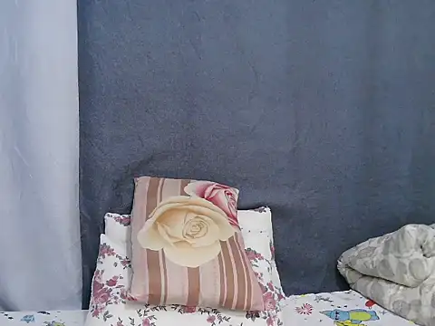 Cute lyn online show from May 25, 10:52 pm