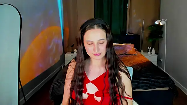 Snapshot of Elizabet_Colllins chatting on June 12, 9:07 am Elizabet Colllins online show from June 12, 9:07 am