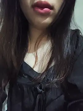 Linh-Anhh online show from May 29, 8:37 pm