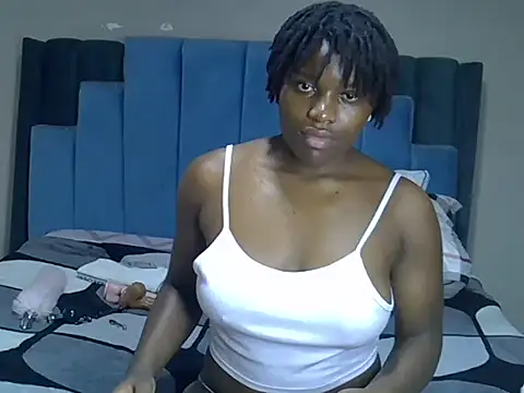 Snapshot of melanin_moon chatting on May 27, 2:24 pm melanin moon online show from May 27, 2:24 pm