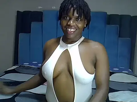 Snapshot of melanin_moon chatting on June 2, 1:22 pm melanin moon online show from June 2, 1:22 pm