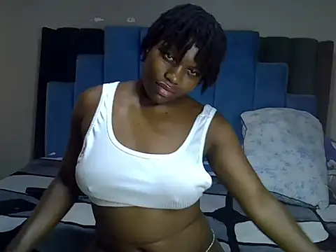 Snapshot of melanin_moon chatting on May 31, 1:50 pm melanin moon online show from May 31, 1:50 pm