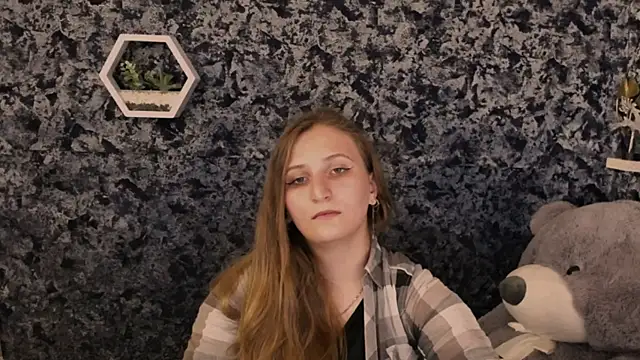 Jenny smille  online show from May 20, 9:28 am