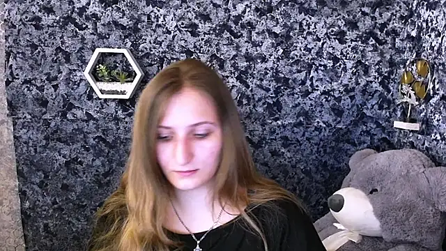 Jenny smille  online show from May 30, 8:31 am