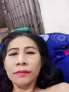 Snapshot of Alisaa0716 chatting on July 6, 7:59 am Alisaa0716 online show from July 6, 7:59 am