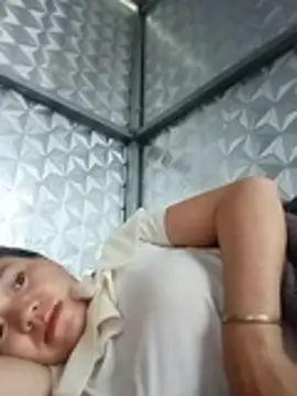 lya sexyy online show from June 30, 2:33 am