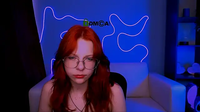 Snapshot of kriss_babyyy chatting on June 15, 9:09 am kriss babyyy online show from June 15, 9:09 am