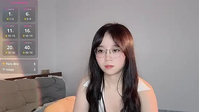 77-Vicky online show from June 14, 7:09 am