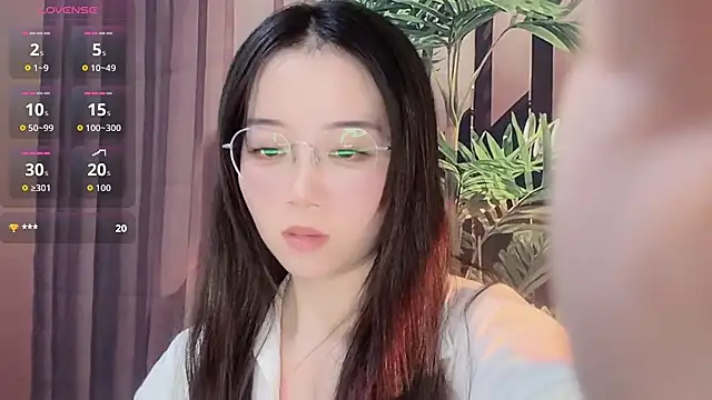 77-Vicky online show from May 28, 7:16 am