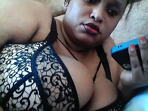 Snapshot of Pretty_sandrah chatting on May 21, 12:24 pm Pretty sandrah online show from May 21, 12:24 pm