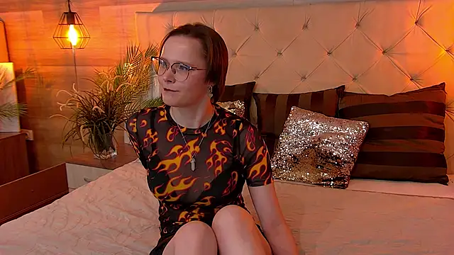 Snapshot of AgnesRay chatting on May 25, 6:39 pm AgnesRay online show from May 25, 6:39 pm