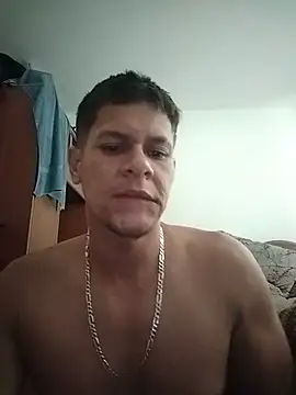 Snapshot of Czii95 chatting on May 20, 8:06 pm Czii95 online show from May 20, 8:06 pm