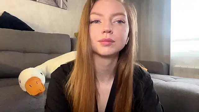 Snapshot of Auroralgnis chatting on May 29, 5:24 am Auroralgnis online show from May 29, 5:24 am