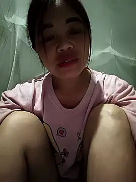 Emma-sin online show from June 17, 1:43 pm