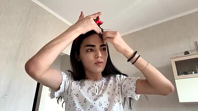 MarlyJess online show from June 20, 3:50 pm