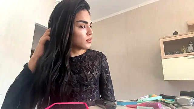 MarlyJess online show from June 23, 1:20 pm