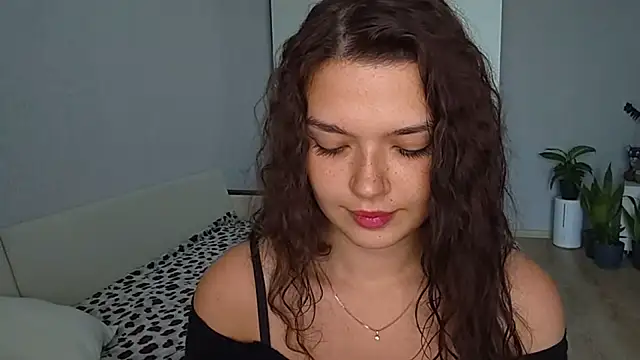 Snapshot of Vicki_queen chatting on July 8, 5:19 am Vicki queen online show from July 8, 5:19 am