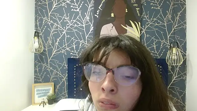 Allyshon  online show from May 30, 8:25 pm