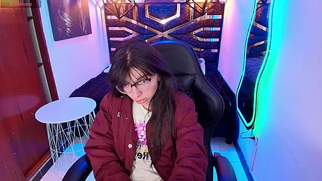 Allyshon  online show from June 24, 7:55 pm