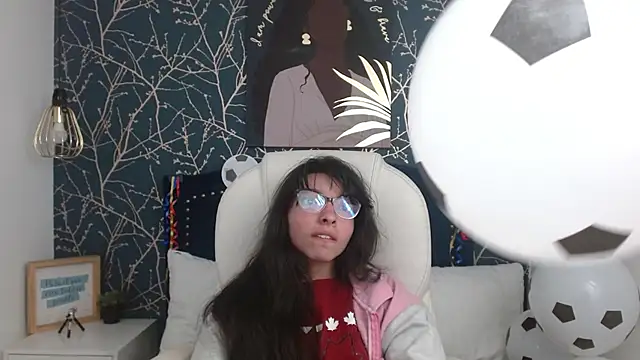 Allyshon  online show from June 12, 7:33 pm