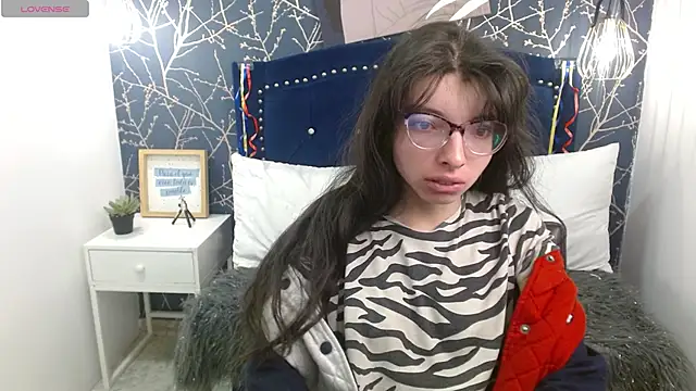 Allyshon  online show from June 29, 12:05 pm