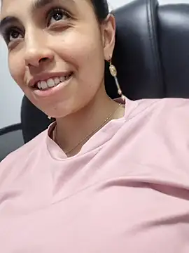 Snapshot of TAMMYBLACKK chatting on July 16, 7:49 am TAMMYBLACKK online show from July 16, 7:49 am