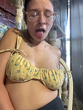 dabbingueen 94 online show from May 27, 3:41 pm