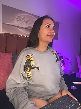 NoahJade online show from June 30, 9:09 am